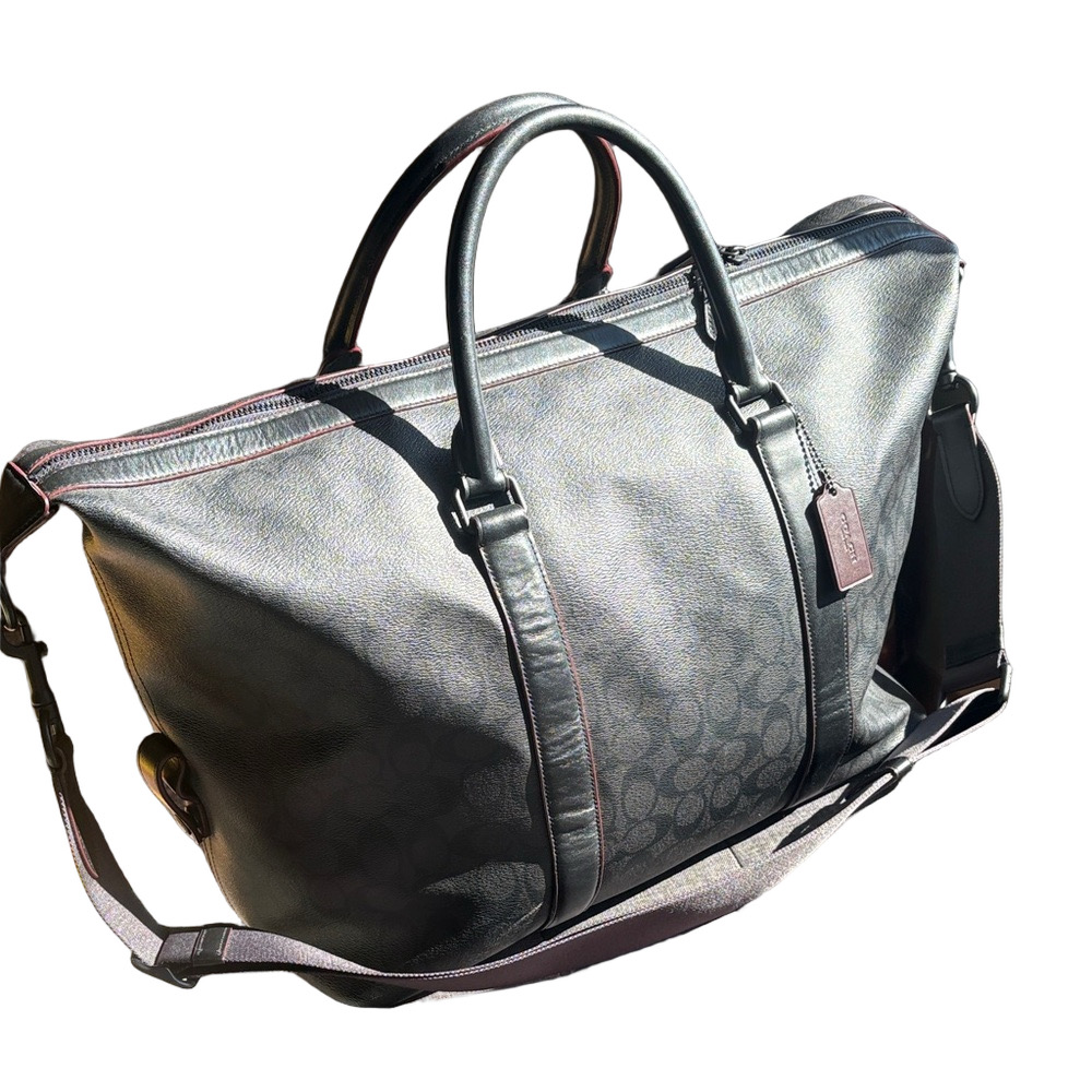 Authentic Coach Voyager Duffel Travel Bag w/ Strap Clean Interior